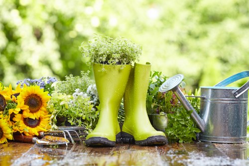 Seasonal garden maintenance service by South Hornchurch gardeners